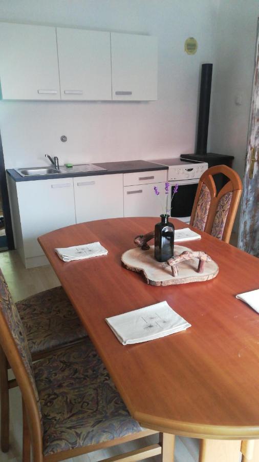 Gostel Koprivnik Pri Kocevju, Kocevski Rog エクステリア 写真