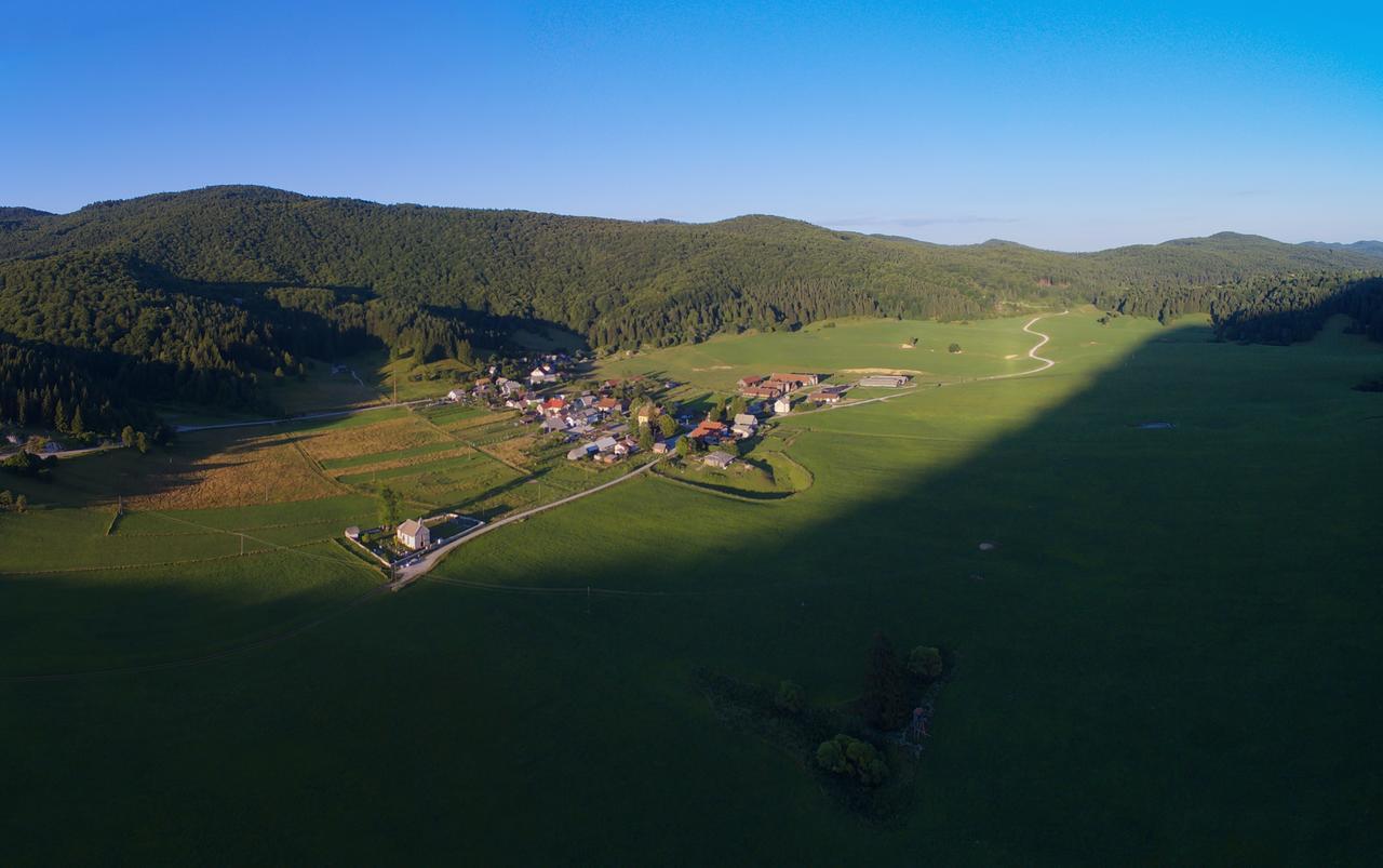 Gostel Koprivnik Pri Kocevju, Kocevski Rog エクステリア 写真