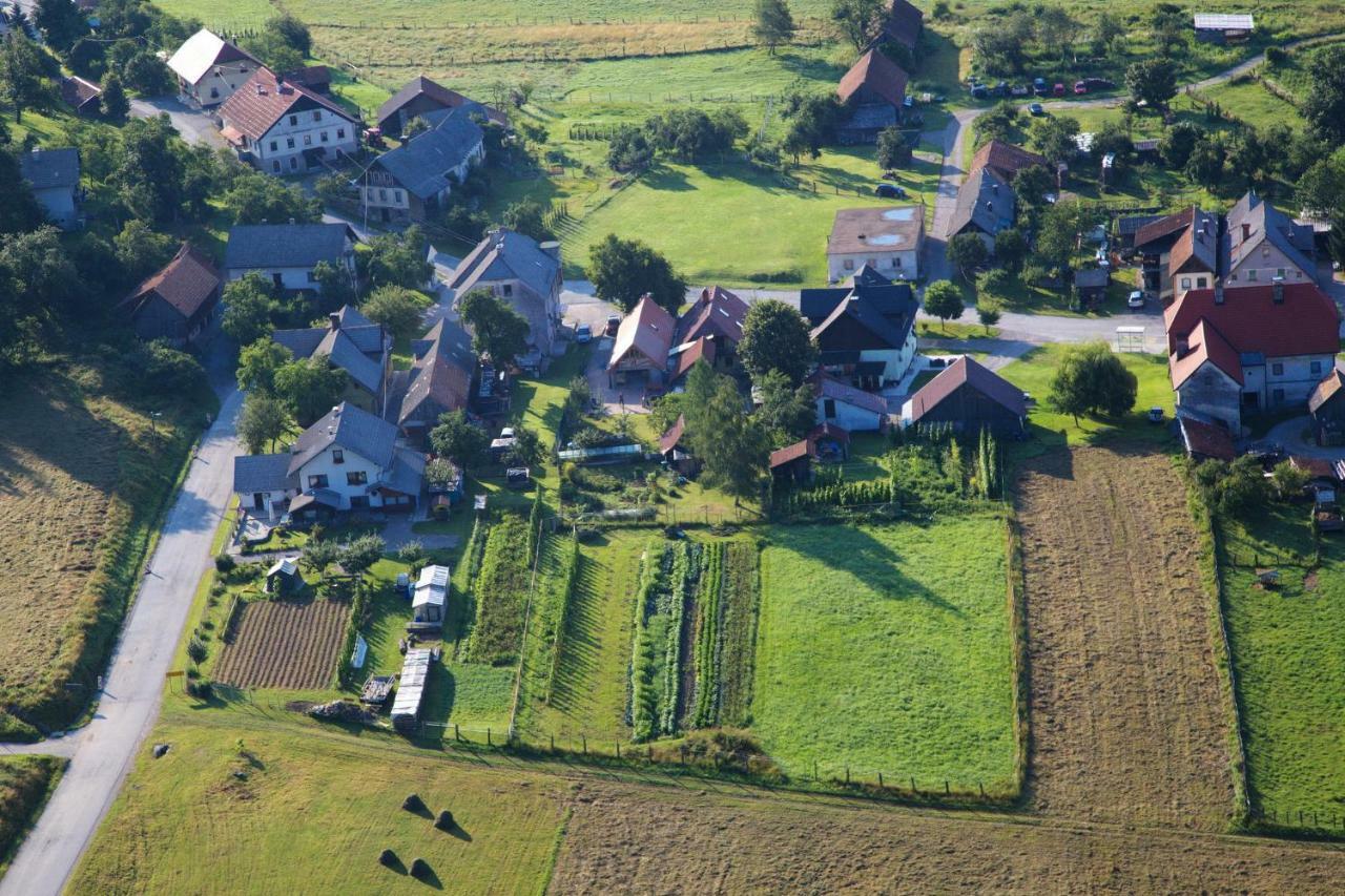 Gostel Koprivnik Pri Kocevju, Kocevski Rog エクステリア 写真